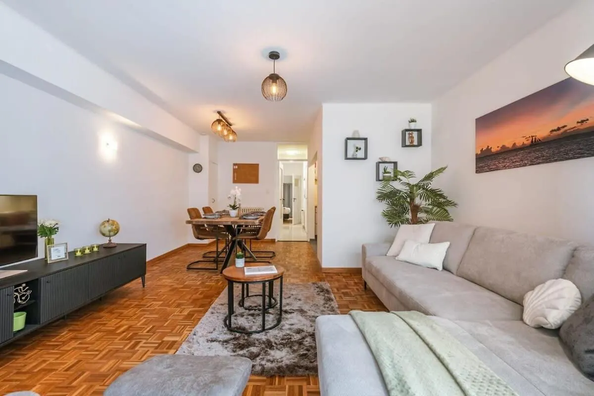 Characterful Apartment With Lateral Sea View Middelkerke